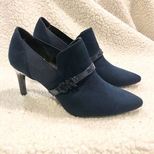 NWOB Calvin Klein blue micro suede Jacklyn booties
